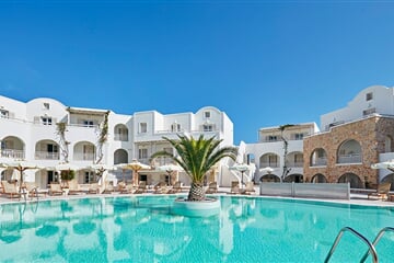 Kamari - Hotel Aegean Plaza