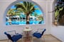 Hotel Zephyros - Santorini: fotografie vybavení exteriérů a interiérů ubytování.