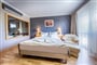 160 room Lux0025