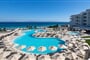 8-new-pool-panoramic