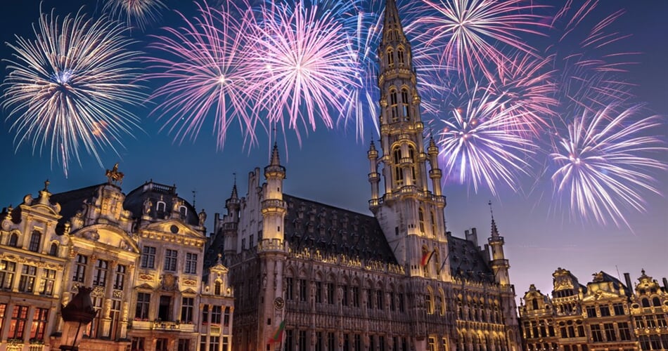 Foto - Antverpy - Silvestr v Belgii: Brusel a Bruggy s ohňostrojem