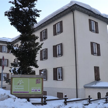 Hotel Soggiorno Dolomiti**- Campestrin