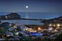 večerní pohled na resort, Chia, Sardinie