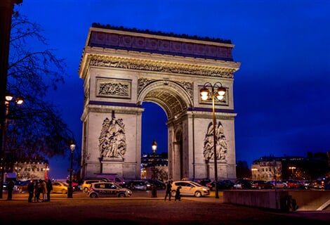 Silvestr v Paríži, Versailles a Fontainebleau, jen za   2.999,- Kc a taxy !!