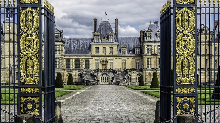 castle of fontainebleau, residence, royal