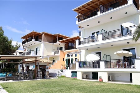 Nidri - Aparthotel Madouri Beach