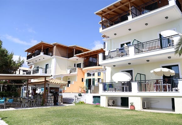 Nidri - Aparthotel Madouri Beach