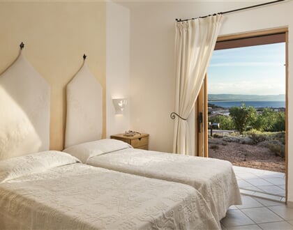 VILA B - dvoulůžkový pokoj, Isola Rossa, Sardinie, Itálie