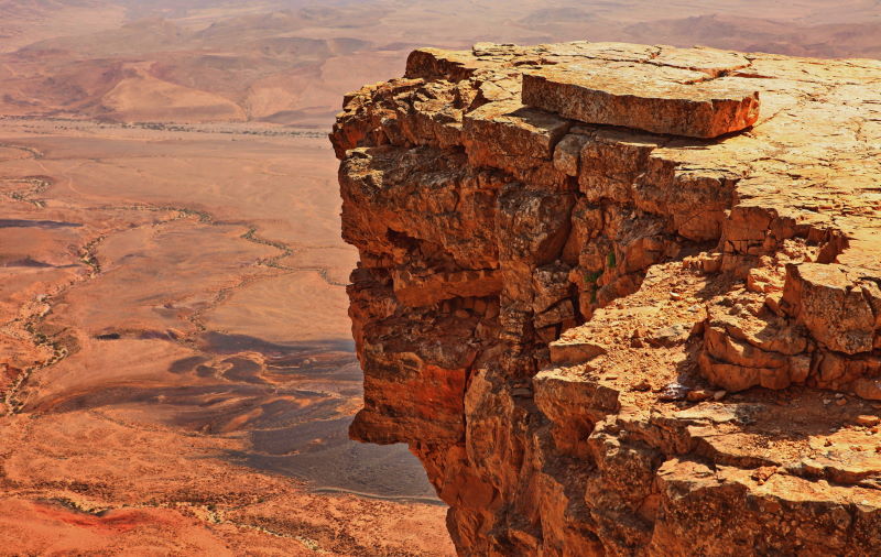Kráter Ramon v Negevské poušti