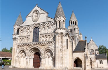 Francie - Bordeaux a Akvitánie, památky, víno a vlny Atlantiku