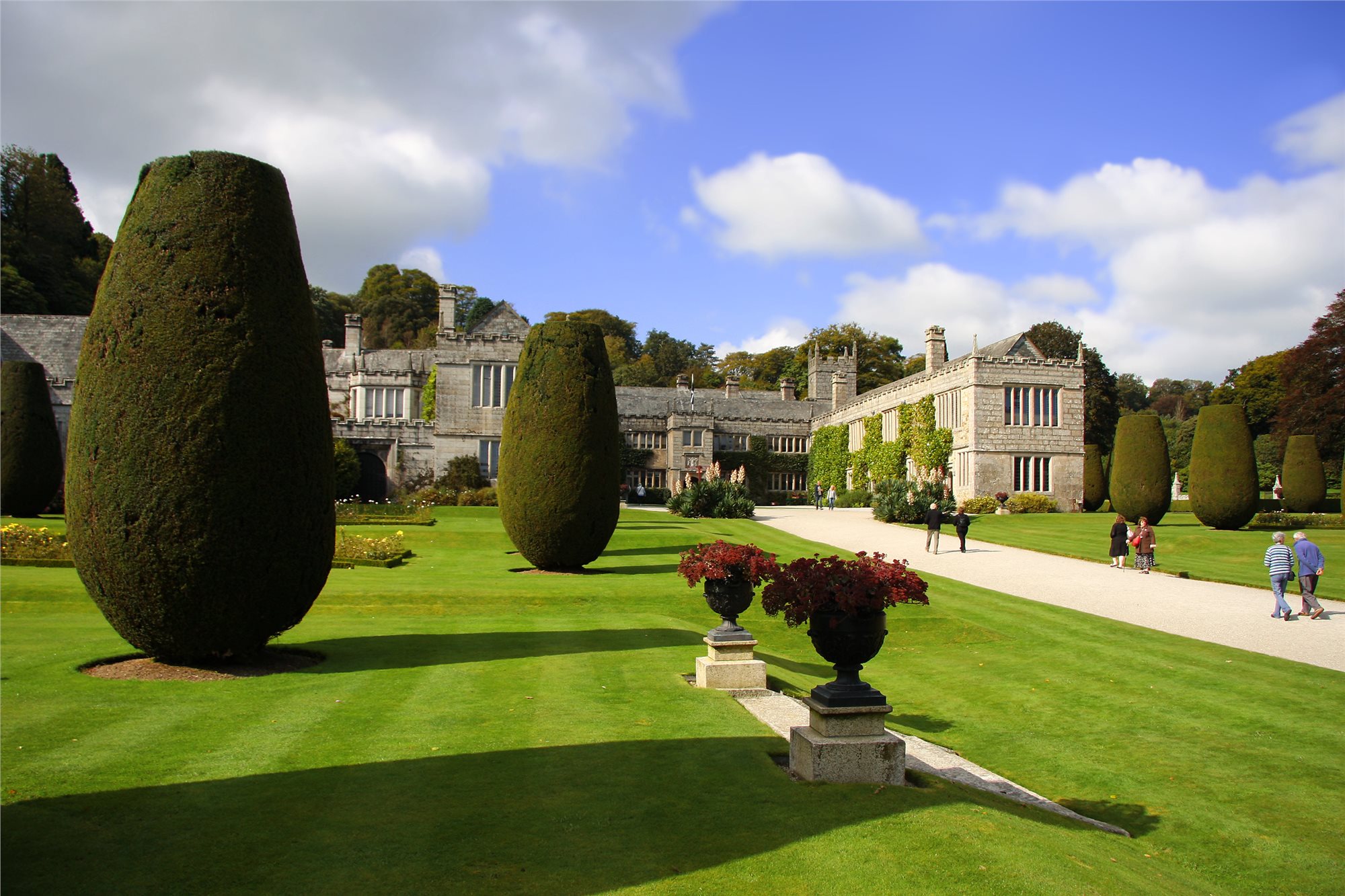 anglie-cornwall-Country old house of Lanhydrock in Bodmi_l_12772143