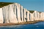 Anglie-Seven Sisters Cliffs South Downs England landscape_25611972