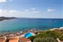 Výhled z terasy na moře, Santa Teresa di Gallura, Sardinie