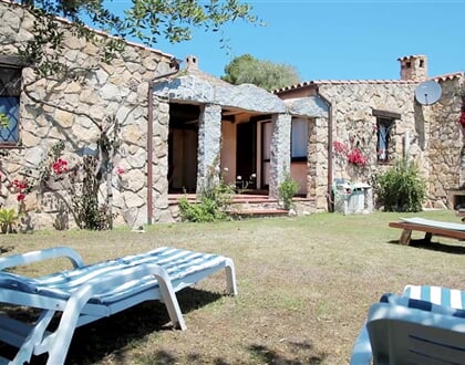 Vila PIETRA, zahrada, Castiadas, Sardinie