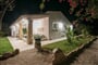 Pokoj SUITE EXECUTIVE - večerní atmosféra, Santa Margherita di Pula, Sardinie