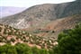Maroko - pohoří Atlas, jen tam kde je voda objevíme zeleň