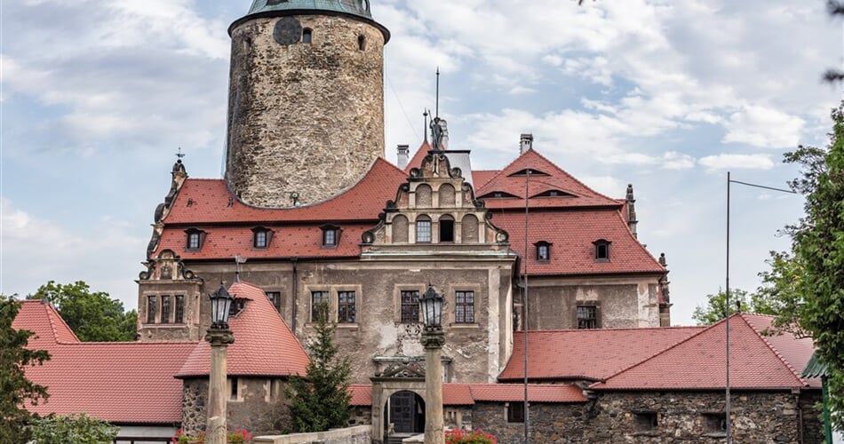 Polsko - hrad Czocha, dal postavit 1241-7 český král Václav I. k ochraně Lužice, tehdy součásti českého království (foto J.Novotná)