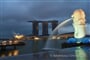 Merlion s budovou Marina Bay Sands v pozadí