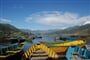 Loďky na jezeře Phéva, Pókhara