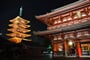 Večerní chrám Sensódži v Tokiu
