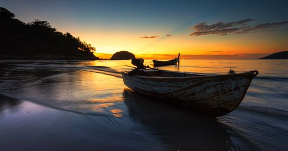 Loďka v západu slunce – Andamany