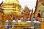 Barevné thajské chrámy