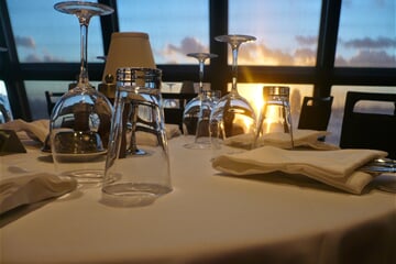 restaurant, glasses, drink