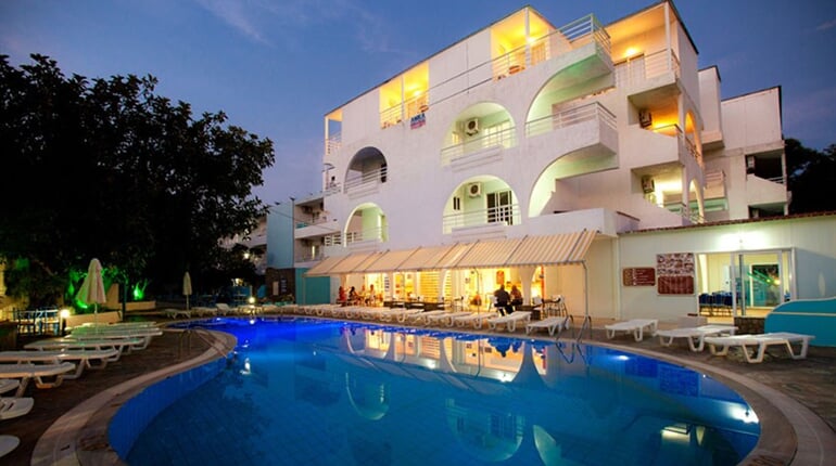 Studia Anika: fotografie vybavení exteriérů a interiérů ubytování.