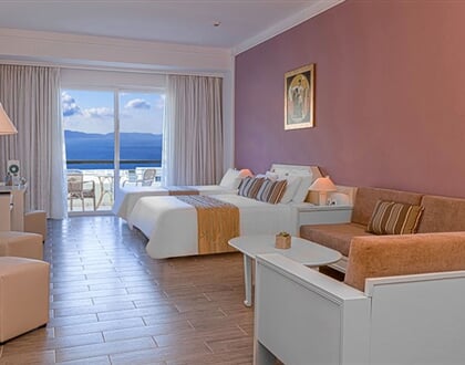 Kipriotis_Panorama_Junior_Suite_Superior-sea-view