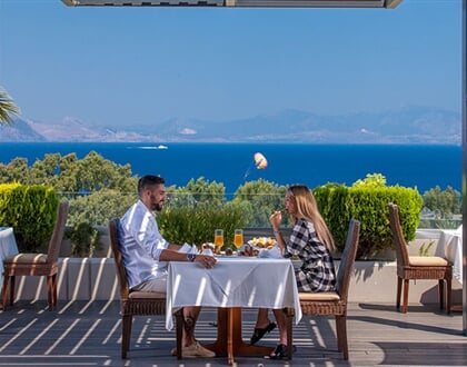 Kipriotis_Panorama-Ariadne-Restaurant---Terrace