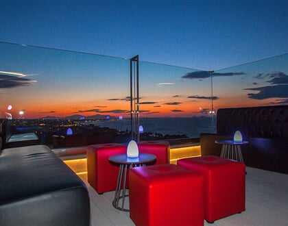 Hotel Kipriotis Panorama & Suites: fotografie vybavení exteriérů a interiérů ubytování.