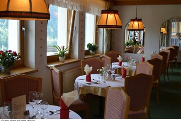 Zell am See - Kaprun - Hotel Lukasmayr v Brucku an der Grossglocknerstrasse ***
