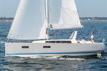 Plachetnice Oceanis 38 - Chiara