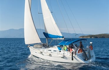 Oceanis Clipper 393 - Alethia