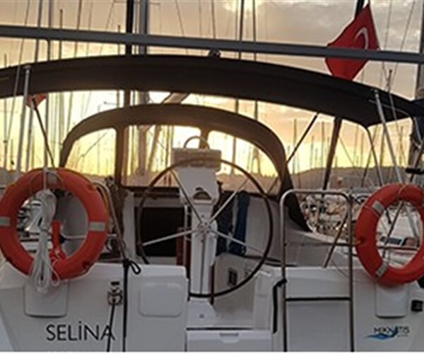 Oceanis Clipper 393 - Selina