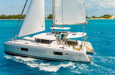 Kajuta na Lagoon 42 - L42: Master Cabin #1 (Cabin Charter 2 pax) FULLY CREWED, ALL EXPENSES