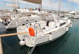 Oceanis 35.1 - IDILA 